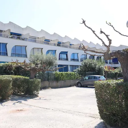 Ensoleille A Port Camargue Avec Terrasse Et Parking - Fr-1-307-283